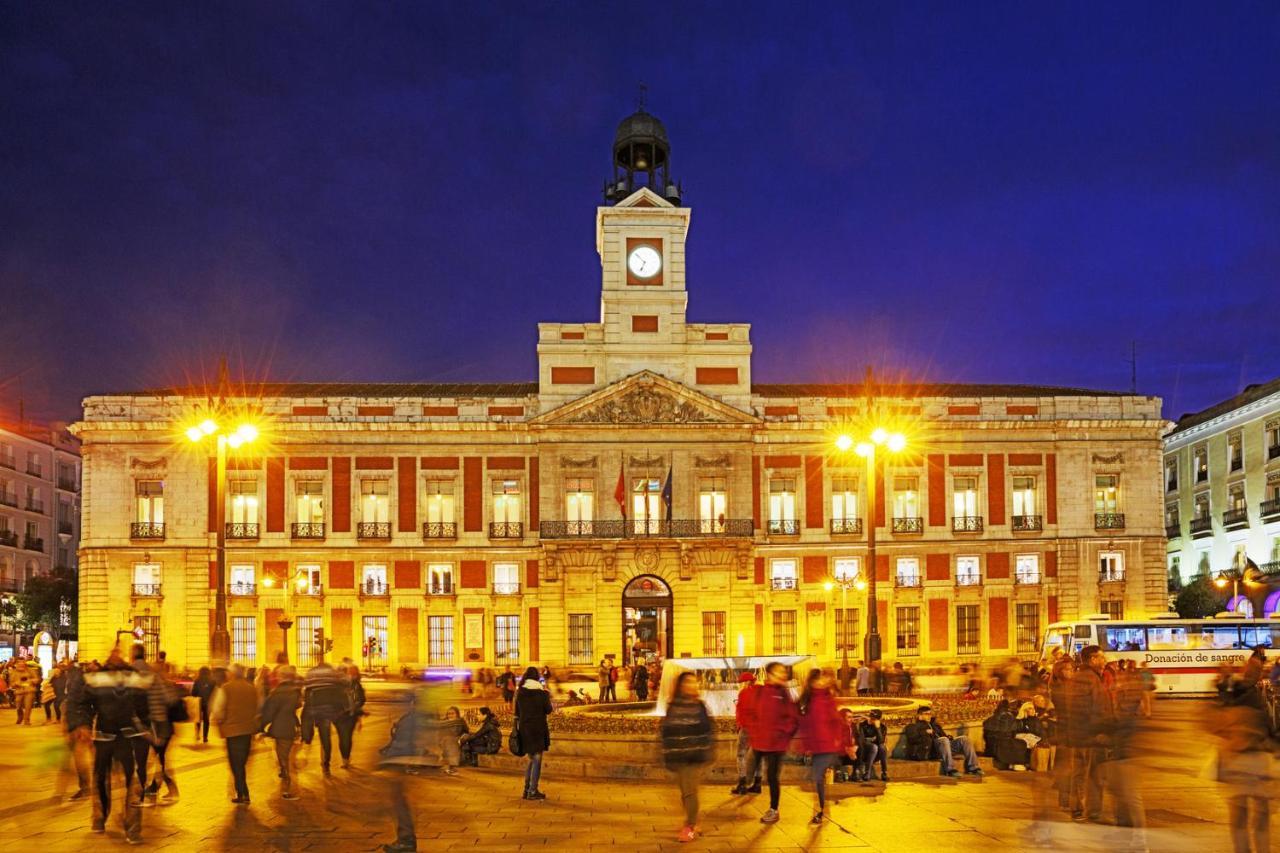 La Reina De Gran Via - Parking Tph Bed & Breakfast Madrid Ngoại thất bức ảnh