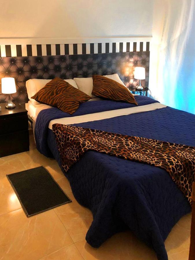 La Reina De Gran Via - Parking Tph Bed & Breakfast Madrid Ngoại thất bức ảnh